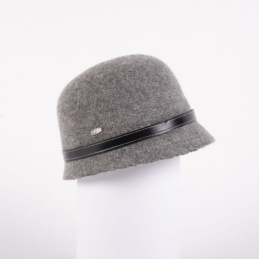 Canadian Hat-Camina- Small bell with leather belt