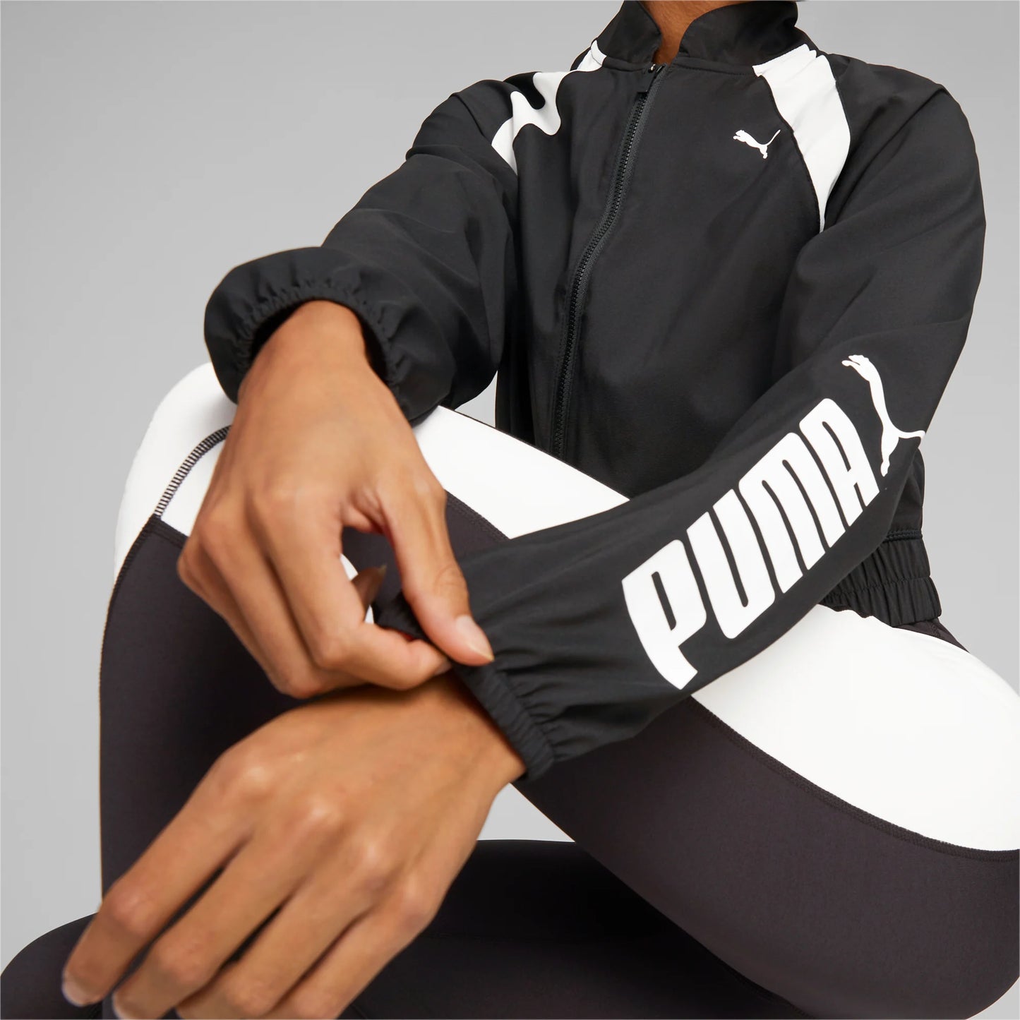 Puma-V-Veste of Woven Fashion Training