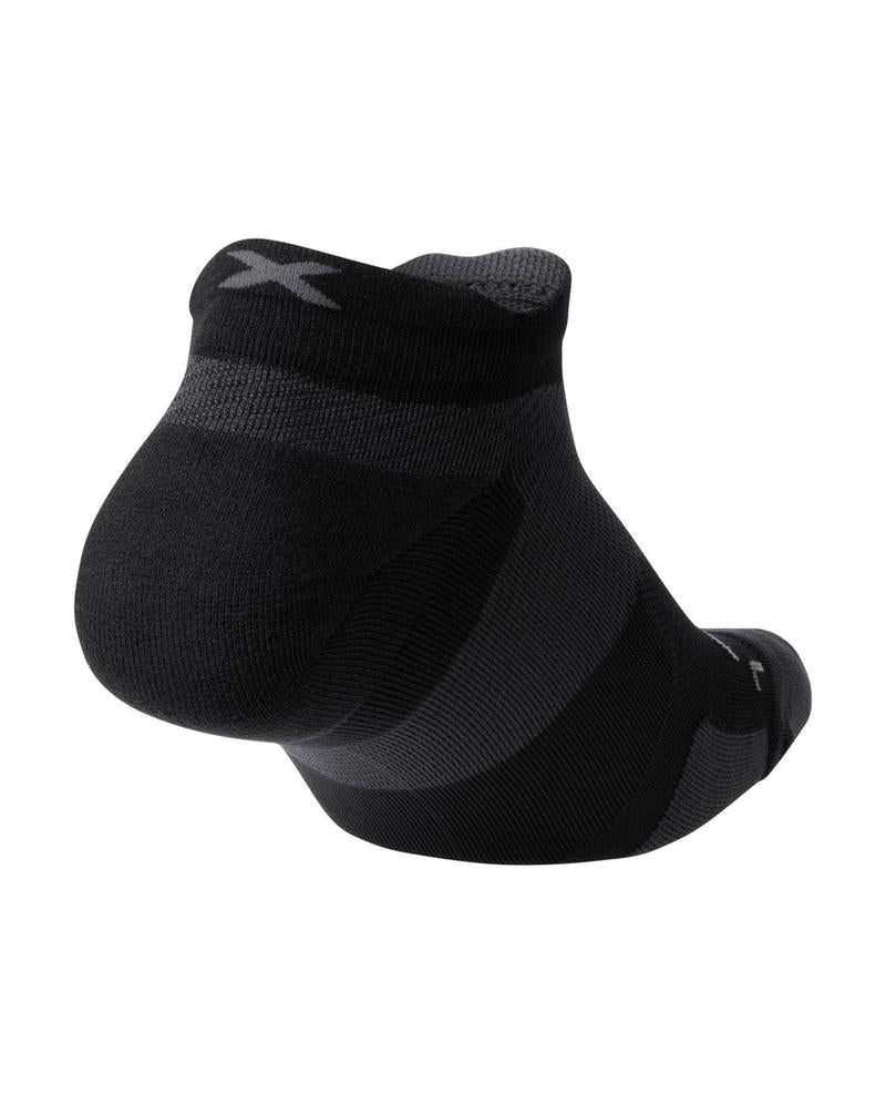 2XU-CHAUSSETTES VECTR LIGHT CUSHION INVISIBLES
